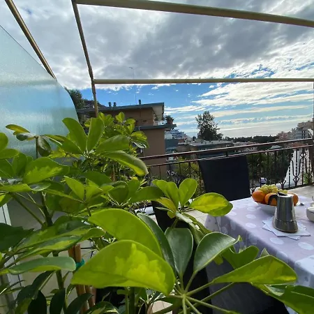 Vista Mare Stella Marina 度假居 *